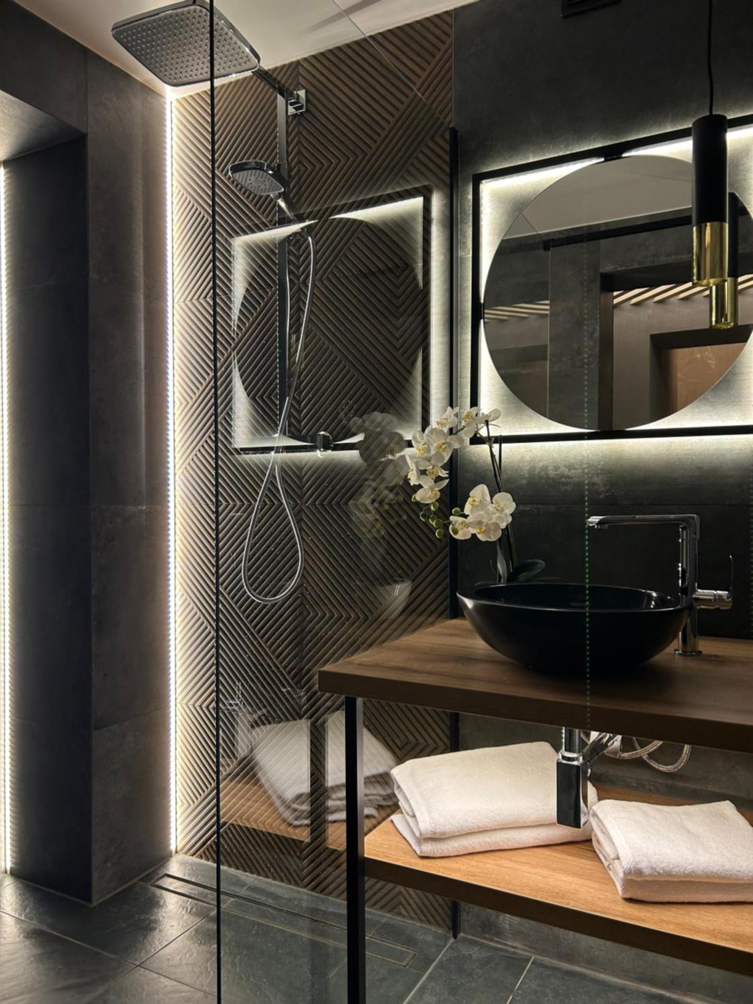 Leo Apartment Suite & Private Spa Zone - Old City Bratislava Eksteriør billede