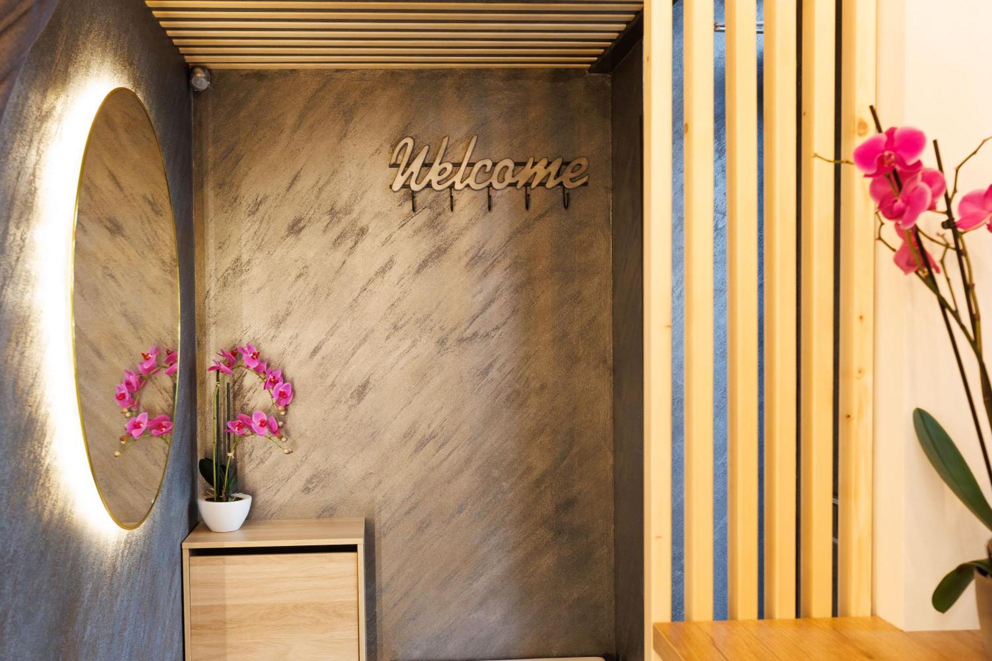 Leo Apartment Suite & Private Spa Zone - Old City Bratislava Eksteriør billede