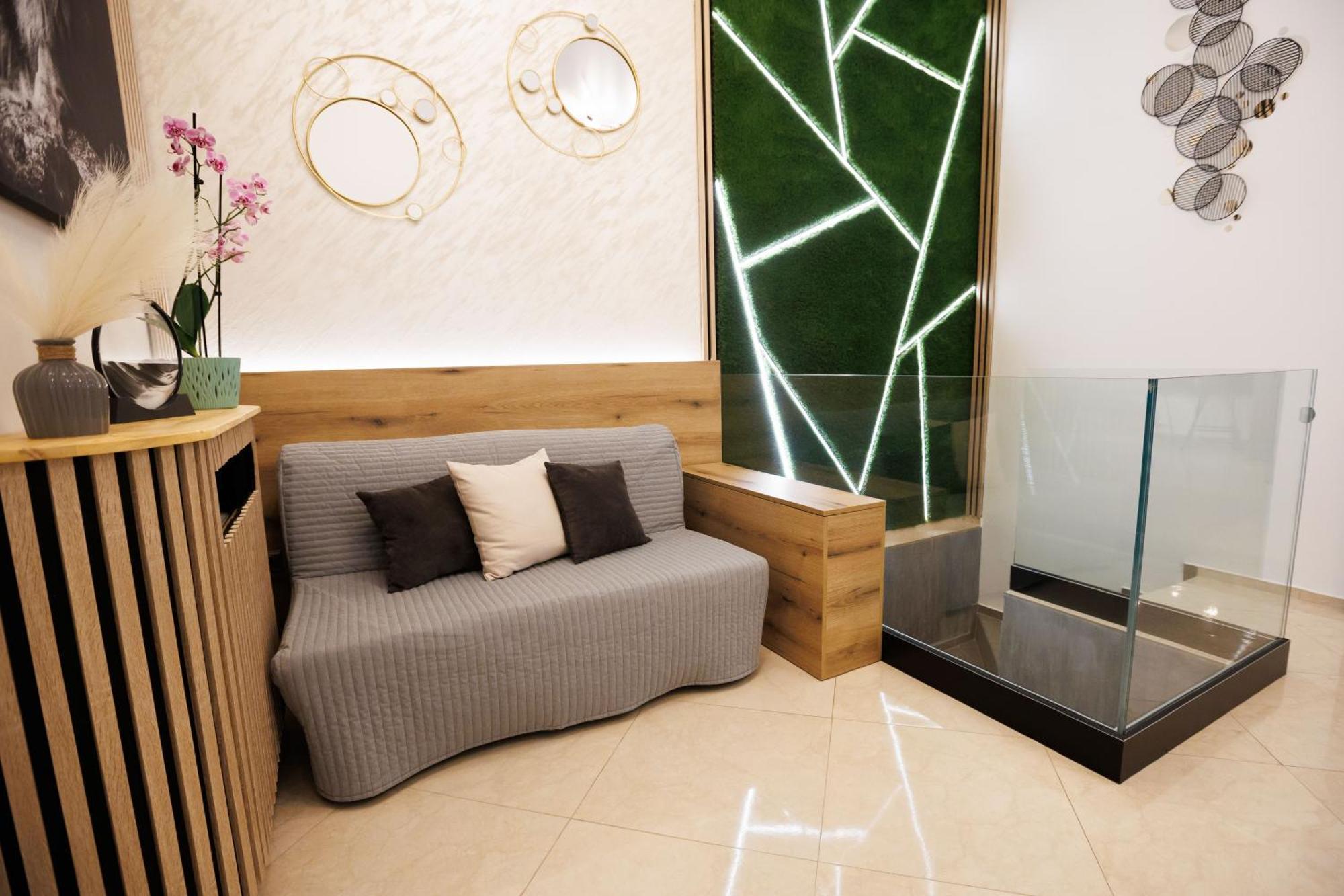 Leo Apartment Suite & Private Spa Zone - Old City Bratislava Eksteriør billede