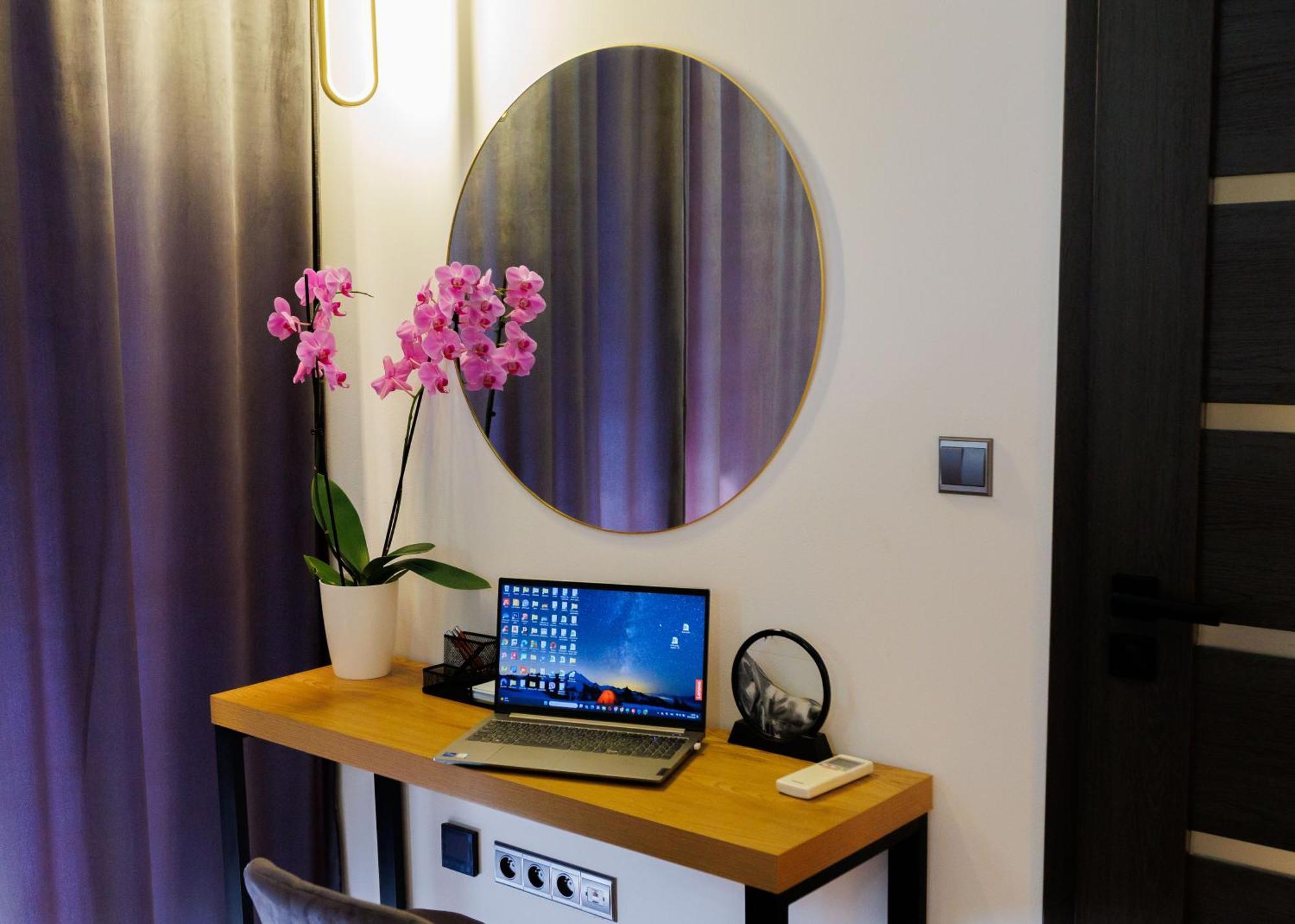 Leo Apartment Suite & Private Spa Zone - Old City Bratislava Eksteriør billede