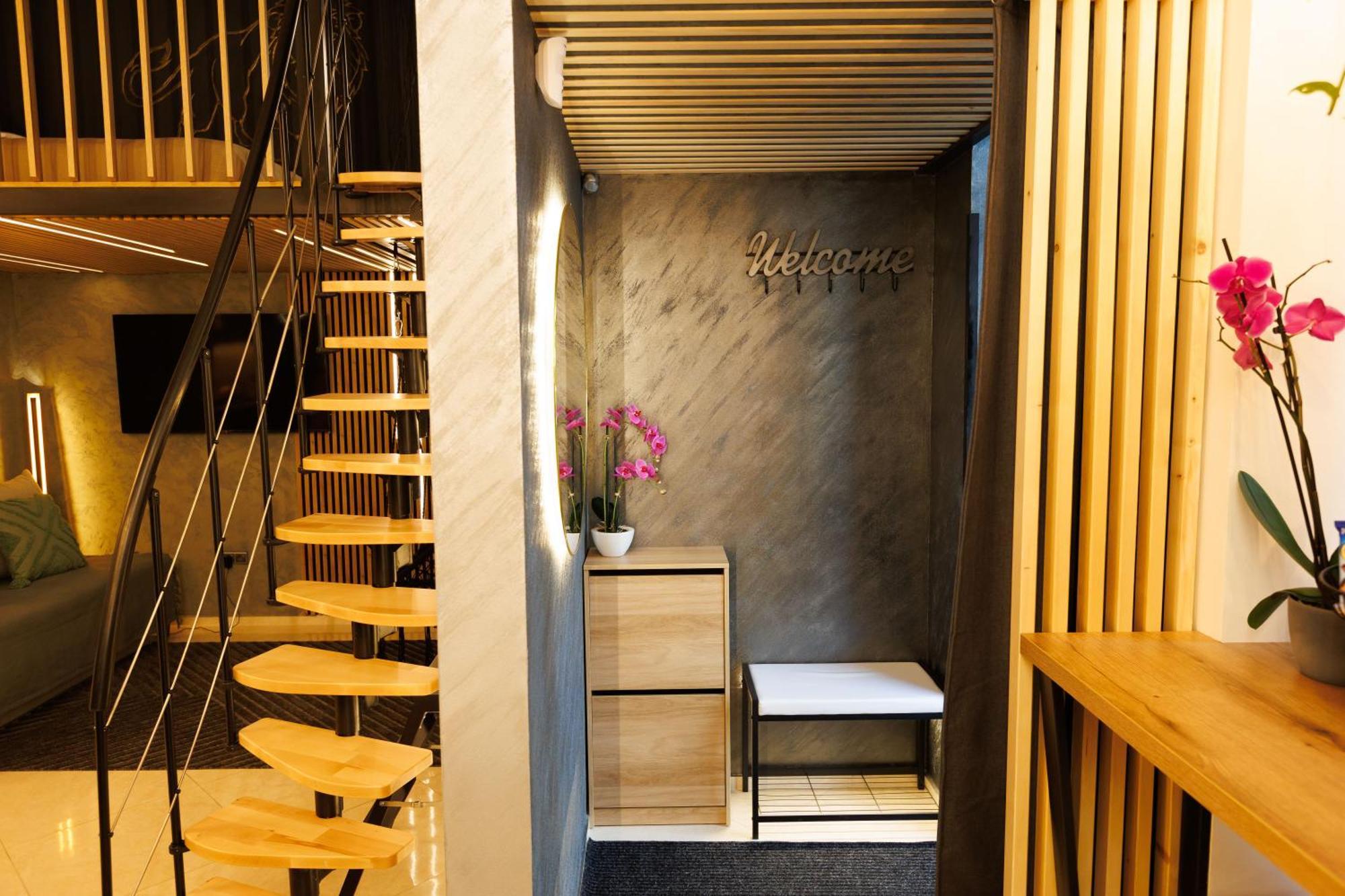 Leo Apartment Suite & Private Spa Zone - Old City Bratislava Eksteriør billede